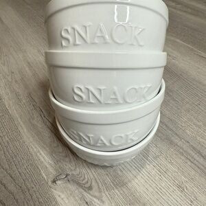Fitz and Floyd White Snack Bowls-new